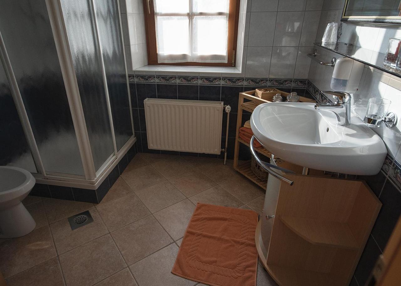 Guesthouse Tulipan Lesce  Zewnętrze zdjęcie